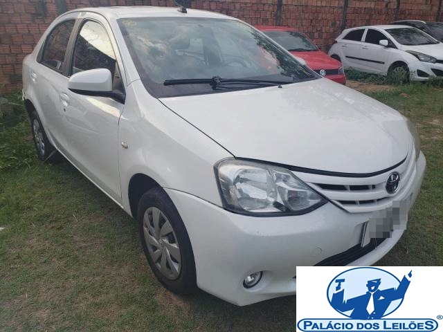 TOYOTA ETIOS SEDA X 1.5 16V DUAL VVT-I 2017