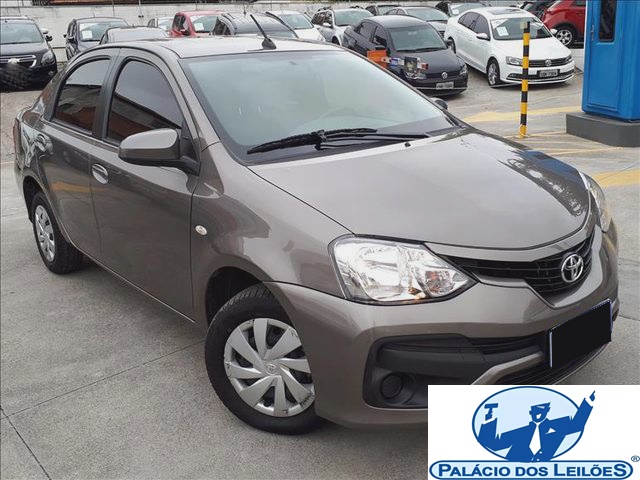 Toyota Etios Hatch 1.5 XS 16V ANO 2018