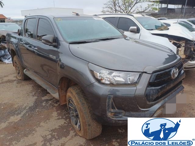 TOYOTA HILUX CD SR 2.8 D-4D Turbo ANO 2024
